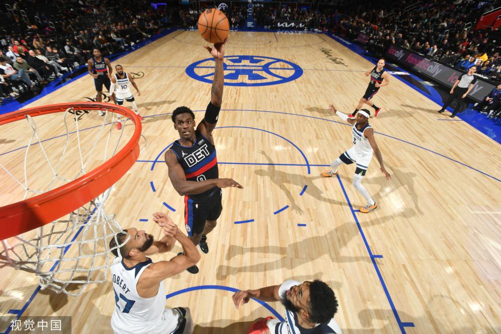 假动作迷惑 假动作迷惑