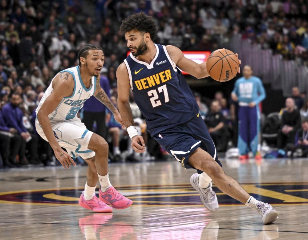 国足捏一把 国足捏一把