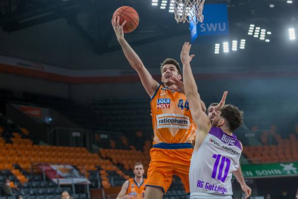 在第一阶段 在第一阶段